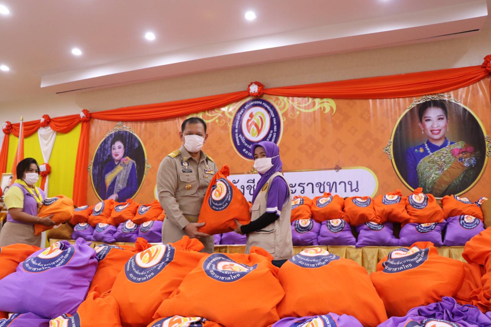 5.100 Paket Bantuan untuk Korban Banjir di Thailand Selatan